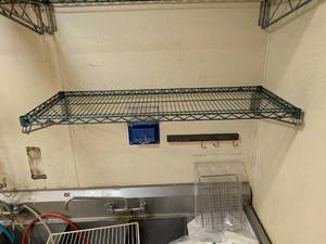 lot 34 image: METRO WALL MOUNTED WIRE SHELF