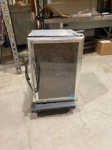 lot 19ET image: Coca-Cola Fridge (590237)