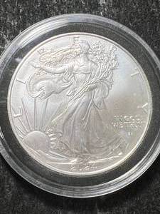 lot 27 image: 2024 AMERICAN SILVER EAGLE 1 TROY OZ .999 FINE SILVER IN AIRTITE