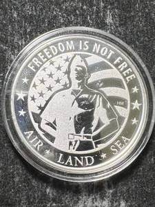 lot 45 image: 1 TROY OZ .999 FINE SILVER AMAC ROUND IN AIRTITE