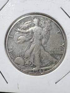 lot 65 image: 1942 US WALKING LIBERTY HALF DOLLAR