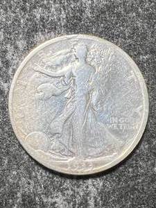 lot 72 image: 1933-S US WALKING LIBERTY HALF DOLLAR