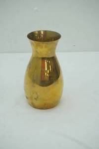 lot 12 image: Vintage Brass Vase 9tall with 4 diameter