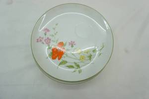lot 20 image: Vintage Mikasa Just Flowers A4182 Diner Plates (8ct)