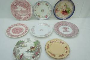lot 24 image: Vintage China Plates