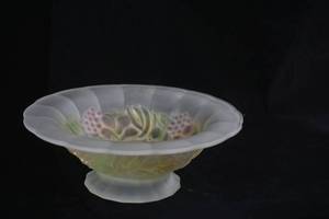 lot 97 image: Vintage Frosted Glass Bowl