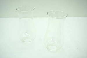 lot 102 image: Vintage Hurricane Glass Lampshades (2ct)