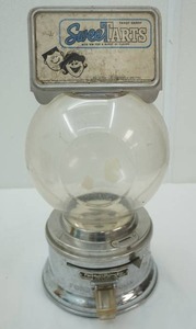 lot 150 image: Vintage Ford Gumball Machine 1950s1960s