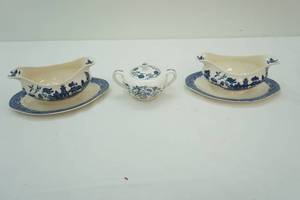 lot 196 image: Vintage Blue Willow 1832 Gravy Boats-England & Blue Onion SugarCreamer-Japan