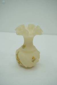 lot 210 image: Vintage Fenton Custard Glass Ruffled Vase
