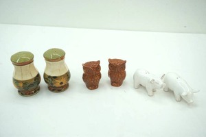 lot 224 image: Ceramic Salt and Pepper Shakers (3 Sets)