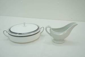 lot 241 image: Ironstone Gravy Boat Vera Wang Wedgwood Oval Covered Vegetable Bowl