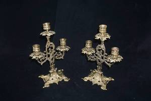 lot 260 image: (2ct) VintageAntique Bronze Candelabras