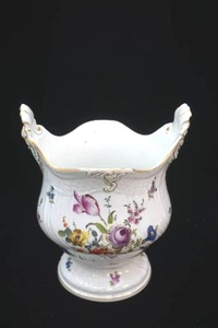 lot 283 image: VintageAntique Meissen Porcelain Cachepot