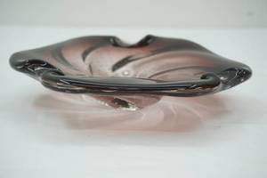 lot 305 image: Vintage Murano Amethyst Art Glass Bowl