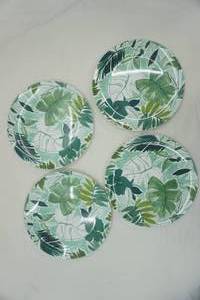 lot 329 image: Tommy Bahama Melamine Plates (4ct)