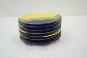 lot 343 image: (7ct) Blue, Yellow, and Green Stoneware Plates