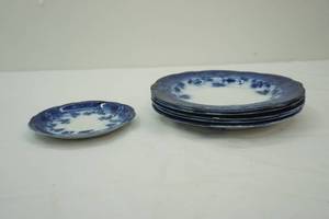 lot 344 image: VintageAntique Flow Blue Pottery Plates