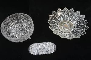 lot 361 image: Vintage Crystal Compote wBrass Footed Base Vintage Footed Crystal Serving Bowl