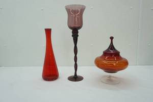 lot 378 image: Vintage Empoli Glass Circus Tent Candy Dish Viking Glass Epic Red Amberina Vase Amethyst Glass