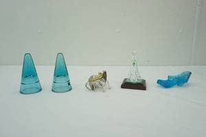 lot 379 image: Vintage Fenton Buton Blue Glass Shoe Dacara Glass Angel-Austria Crystal & More