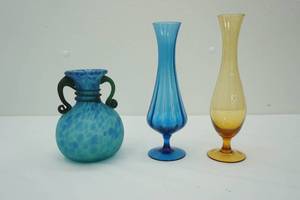 lot 382 image: Vintage Frosted Art Glass Vase Amber Long Stem Optic Vase Blue Bud Vase