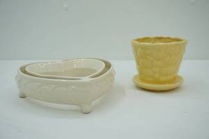 lot 406 image: Vintage Heart Shaped FlowerPosey Ceramic Ring 1940s Brush McCoy Planter