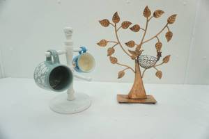 lot 414 image: Copper My Gift Jewelry Tree Coffee Mug Holder