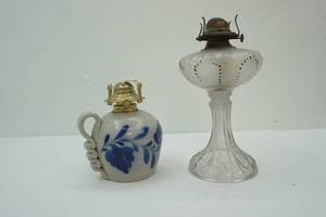lot 415 image: Salmon Falls Salt-Glazed Stoneware Oil Lamp Princess Feather Oil Lamp