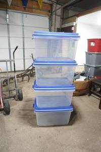 lot 429 image: Storage Tote