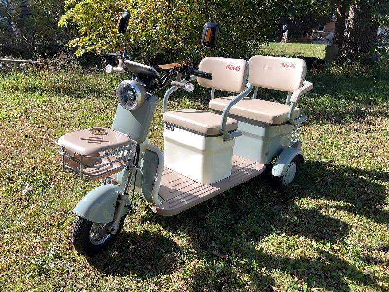 lot 3340 image: 2025 SDLANCH Electric Tricycle Mini Golf Cart (IRGC40) - Gray