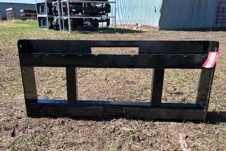 lot 7673 image: Wolverine Pallet Fork Frame (PFF2-13-45W)