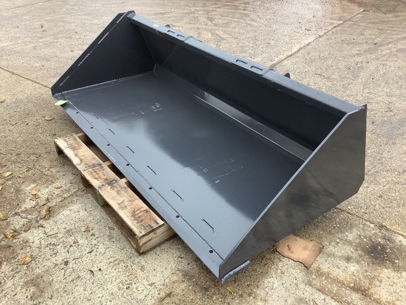 lot 4398 image: Wolverine Track Duty Bucket (LPB-11-84W)