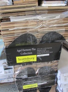 lot 43 image: Laminate Floor Planks