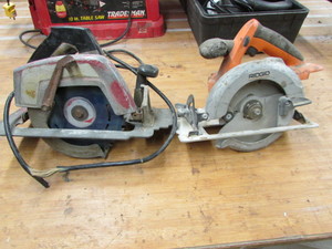 lot 54 image: Circular Saws