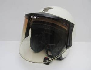lot 35 image: Vintage GOLD WING by Arai Racing Helmet