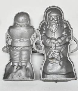 lot 177 image: Larger Vintage 11.5 SANTA CLAUS Aluminum Christmas Mold