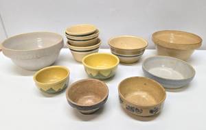 lot 189 image: Very Nice Large Estate Lot of Vintage Stoneware & Pottery Mixing & other Bowls