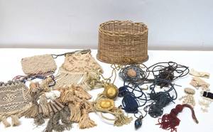 lot 194 image: Estate Lot of Quality Vintage & Antique Tassels, Crocheted Purse & other Items 