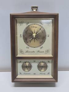 lot 218 image: Large Working Vintage Mid Century Honeywell Heritage Weather Barometer