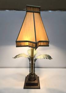 lot 19 image: Quality LARGE Brass Palm Tree Table Lamp wStar Shaped Shade
