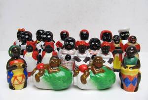 lot 242 image: Collection of Black Americana Salt & Pepper Shakers