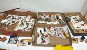 lot 93 image: LARGE Estate Lot of Vintage Fishing Lures