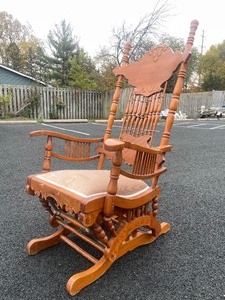 lot 248 image: Very Nice Ornate Antique Glider Rocker