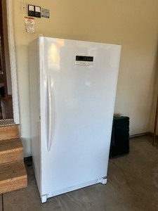 lot 266 image: Excellent Working Clean FRIGIDAIRE Standup Freezer