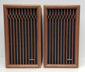 lot 285 image: Pair Of Vintage Realistic Nova4 Bookshelf Speakers
