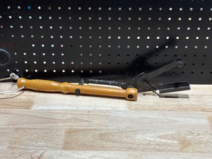 lot 35 image: Clay Pigeon Thrower