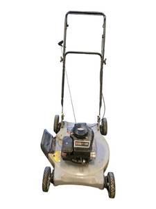 lot 10 image: Briggs & Stratton  Lawn mower model 917385170