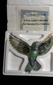 lot 13 image: Thomas Kinkade Hummingbird Wall Art Beauty In Flight Garden Prayer Bradford 2005- Sweetheart Gazebo