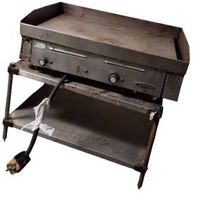 lot 90 image: Star Commercial Griddle on a Stand.